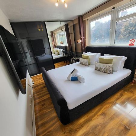 Ferienwohnung R3 Superking Sized Bed & 75" Tv On The Wall In Clapham London Exterior foto